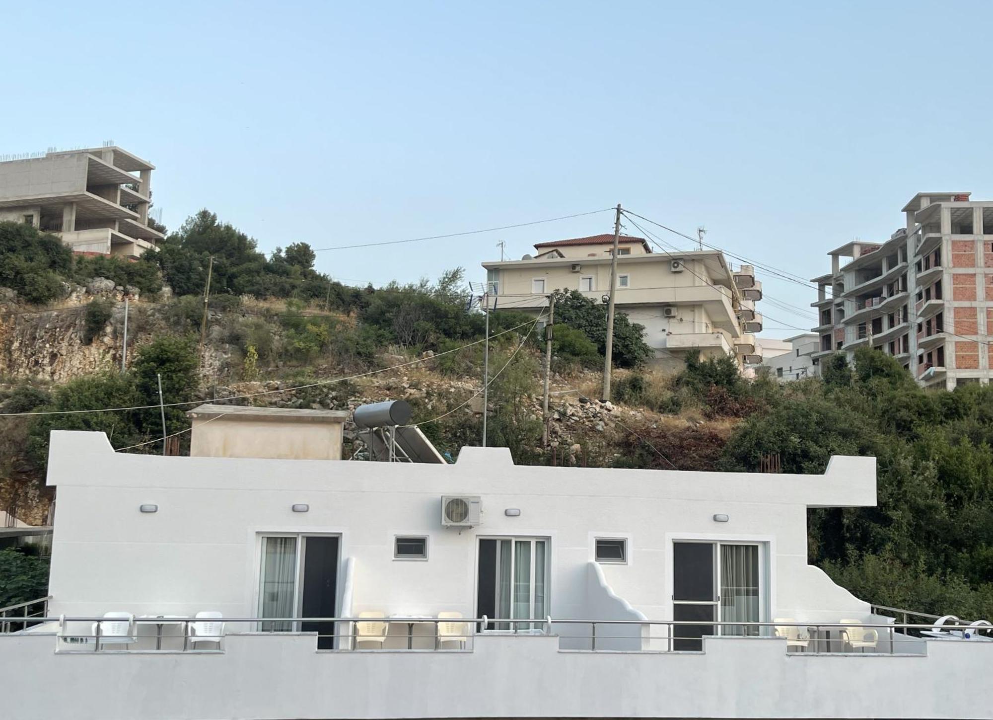 Keivi Guesthouse Sarandë Exterior foto
